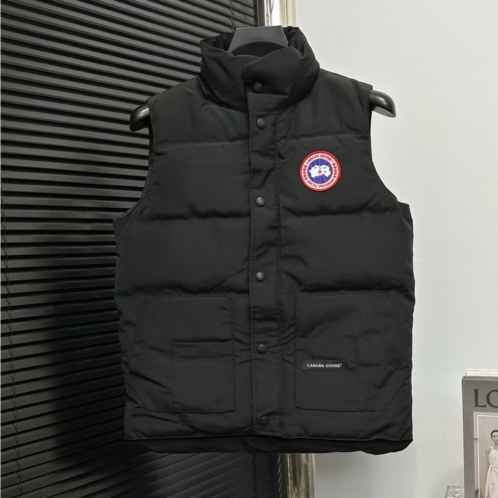 Canada Goose Men's Black Down Vest